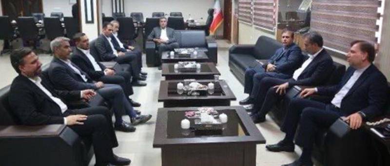 قدردانی استاندار بوشهر از توسعه خدمات «پازارگاد» با تکیه به نیروهای بومی جوان