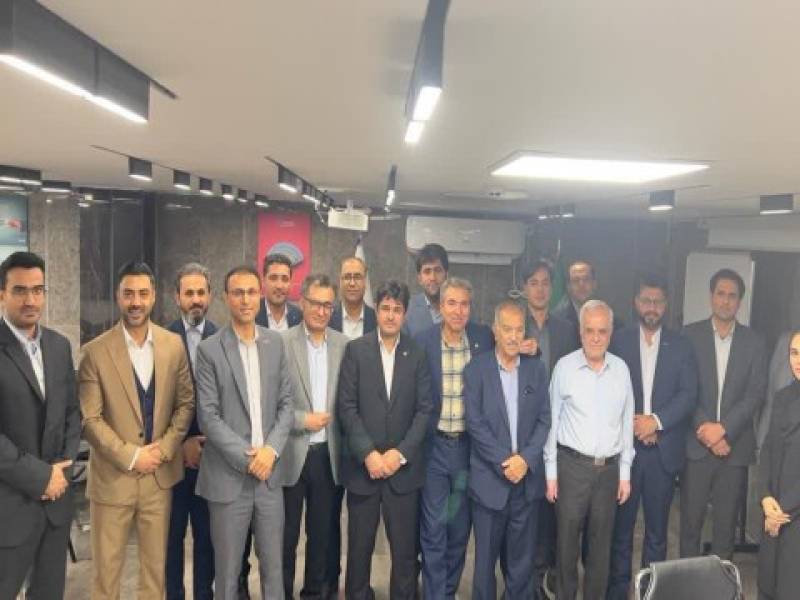 تجلیل از پیشکسوتان صنعت بیمه در استان بوشهر