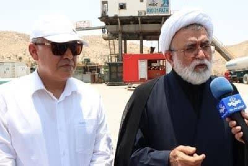 دکتر احمدی از فعالیت های چهار گانه شرکت نفت مرکزی تقدیر نمود