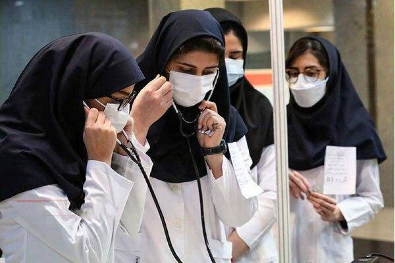 نظر وزیر بهداشت درباره افزایش ظرفیت پزشکی/ حل مشکل تعهد دستیاران